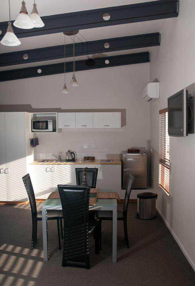 Broadway Motel & Miro Court Villas Матамата Екстериор снимка