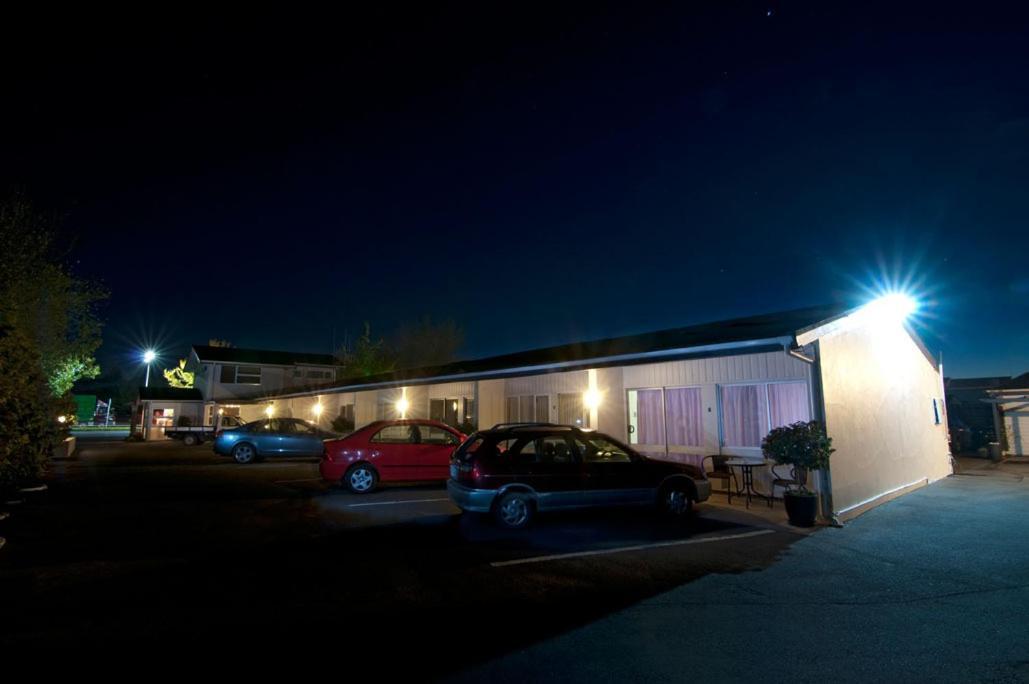 Broadway Motel & Miro Court Villas Матамата Екстериор снимка