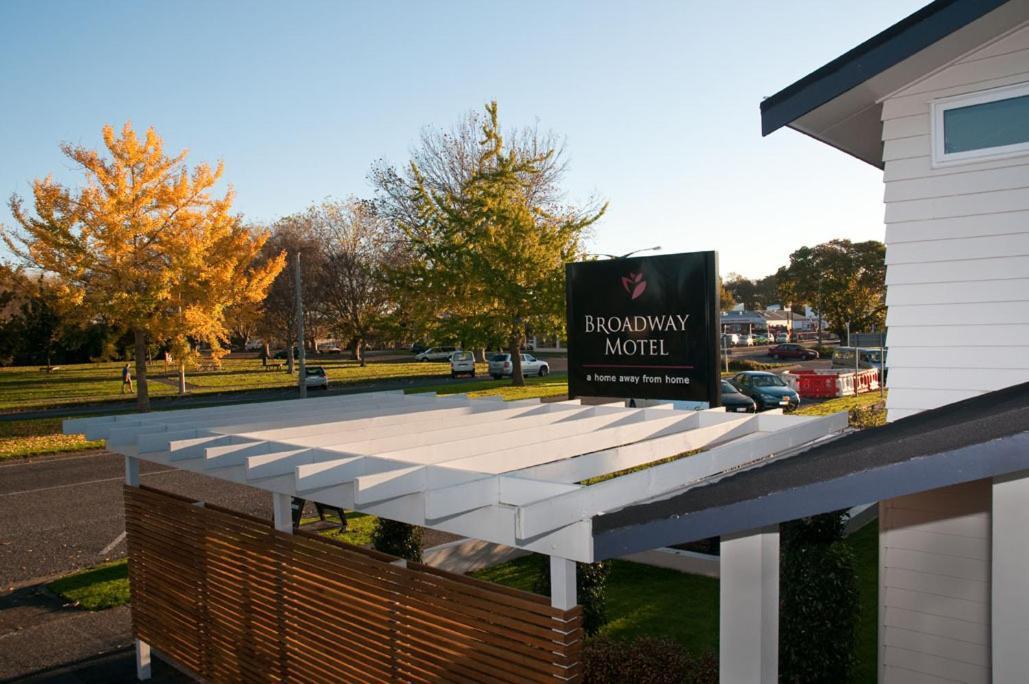 Broadway Motel & Miro Court Villas Матамата Екстериор снимка